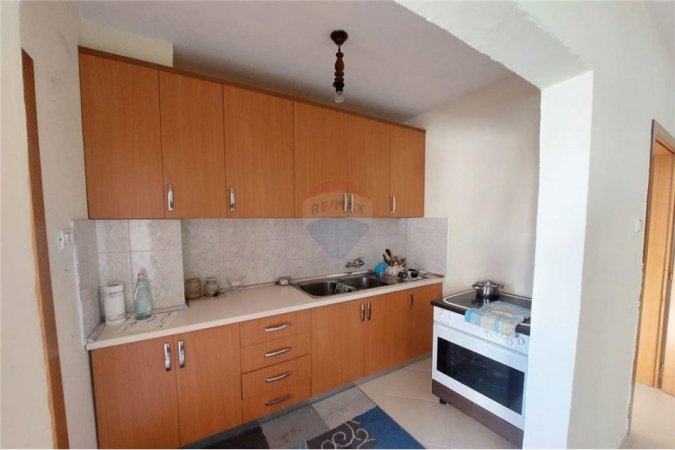 Shqiperi, jepet me qera apartament 2+1, Kati 4, 72 m² 350 € (Apartament 2+1 me qira tek Rruga Irfan Tomini per 350 Euro/muaj!)
