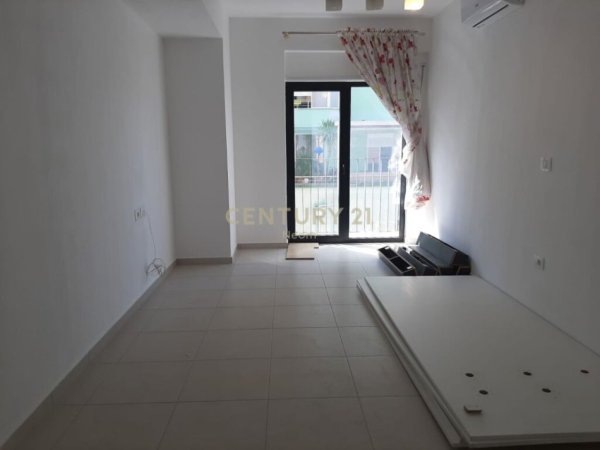 Tirane, apartament , Kati 2, 275 m² 650 € 