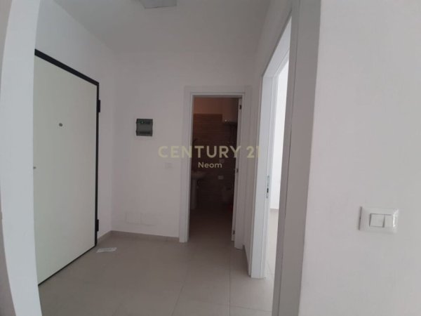 Tirane, apartament , Kati 2, 275 m² 650 € 