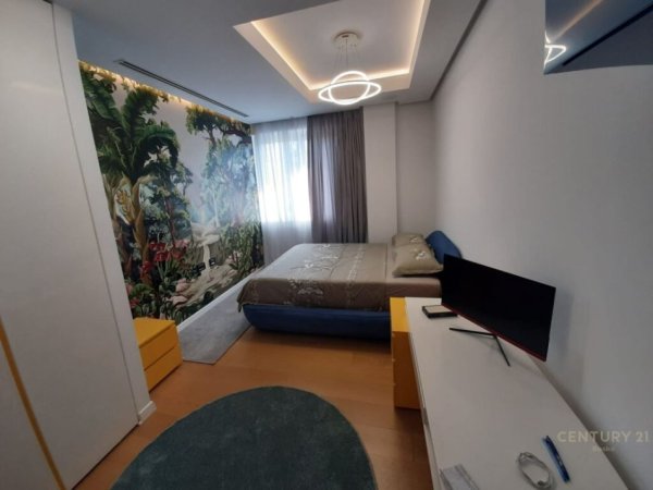 Tirane, shes apartament 4+1+2+VERANDE , 469 m² 930,000 € (Kopshti Botanik Zoologjik)