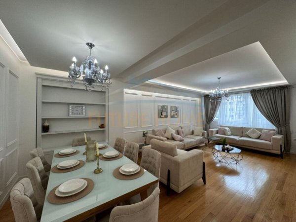 Tirane, jepet me qera apartament 3+1+Ballkon, Kati 5, 163 m² 2,000 € (AIR ALBANIA STADIUM)