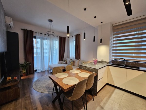 Tirane, shes apartament+verande | Penthouse 2+1+Ballkon, Kati 2, 80 m² 175,000 € (Rezidenca Kodra e Diellit)