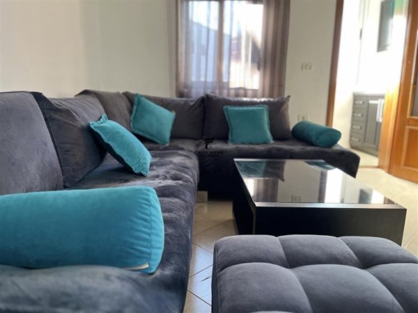Tirane, shitet apartament 1+1, Kati 5, 50 m² 89,000 € (BRRYLI)