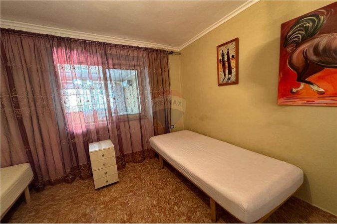 Tirane, shitet apartament 1+1, Kati 3, 50 m² 75,000 € (Brryli , Materniteti i ri)
