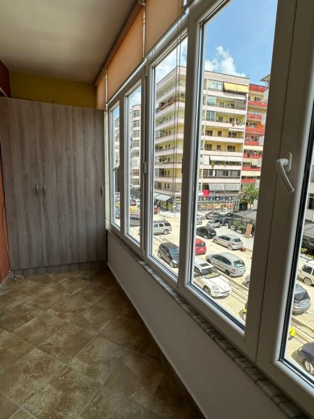 Tirane, jepet me qera apartament 2+1+Ballkon, Kati 2, 90 m² 450 € (Loni Ligori Astir)