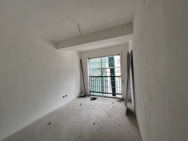 Tirane, shitet apartament 3+1+Ballkon, Kati 1, 147 m² 208,000 € (Bulevardi i Ri)