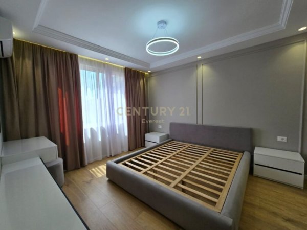 Tirane, shitet apartament 1+1+Ballkon, Kati 3, 56 m² 148,000 € 