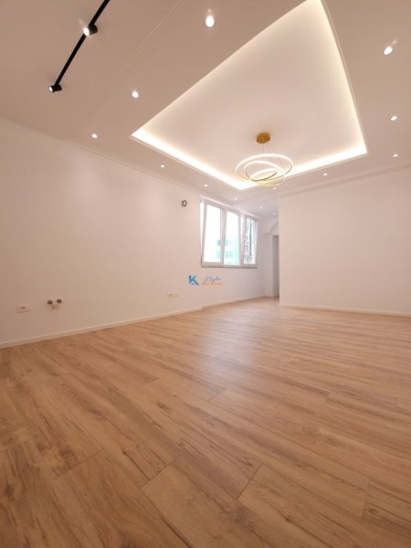 Tirane, shitet apartament 1+1, Kati 7, 58 m² 120,000 € (Zogu i Zi)