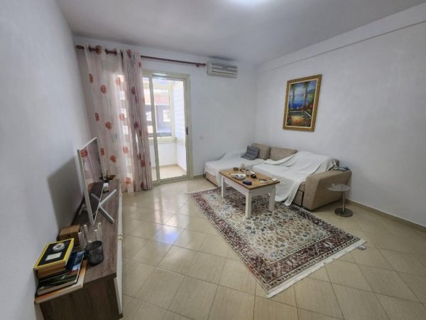 Durres, shitet apartament 2+1+Ballkon, Kati 3, 100 m² 85,000 € 