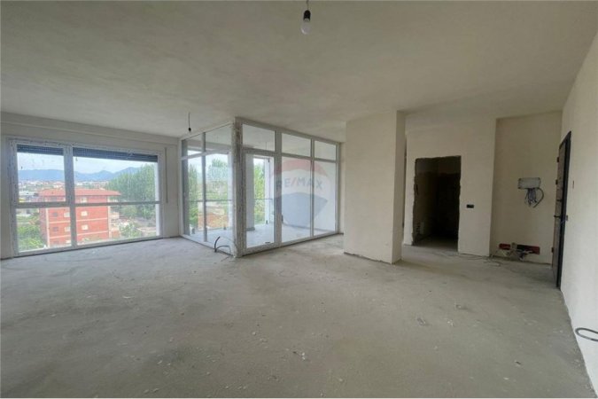 Tirane, shitet apartament 2+1, Kati 3, 118 m² 149,000 € (Rruga Jordan Misja - Treni - Bulevardi i Ri)