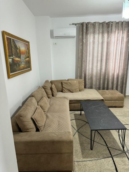 Tirane, jepet me qera apartament 1+1, Kati 1, 80 m² 500 € (5 Maj)