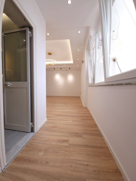 Tirane, shitet apartament 1+1+Ballkon, Kati 7, 58 m² 120,000 € (Zog i Zi)