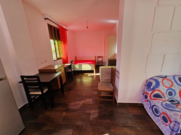 Tirane, jepet me qera apartament 1+1, Kati 1, 40 m² 300 € (Qytet Studenti)