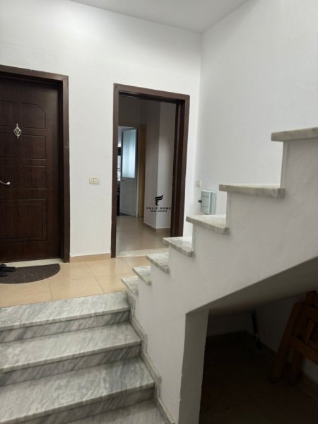 Tirane, jepet me qera apartament 1+1, Kati 1, 80 m² 500 € (RRUGA 5 MAJI)