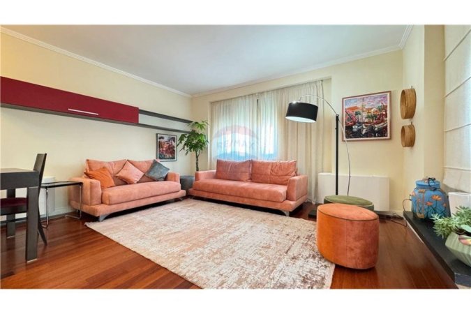 Tirane, jepet me qera apartament 2+1+Ballkon, Kati 6, 120 m² 800 € (Myslym Shyri)