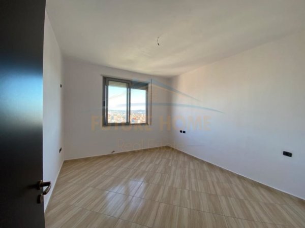 Durres, shitet apartament 2+1+Aneks+Ballkon, Kati 8, 119 m² 90,000 € (DURRES)