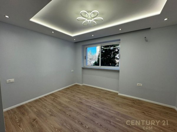 Tirane, shitet apartament 3+1, , 93 m² 168,000 € (21 dhjetori)