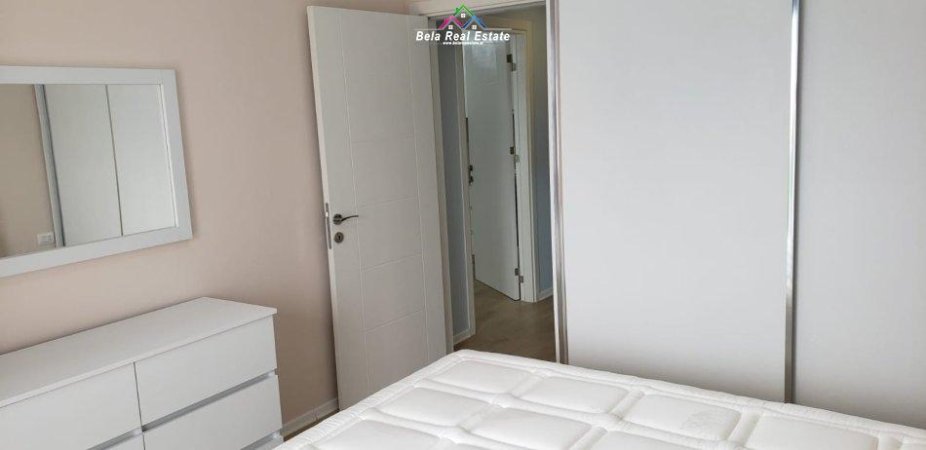 Tirane, jepet me qera apartament 1+1+Ballkon, Kati 5, 65 m² 450 € (asl 2)