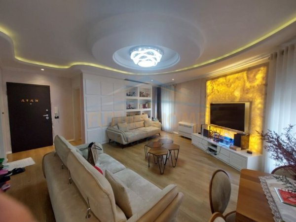 Tirane, shitet apartament 2+1+Aneks+Ballkon, Kati 4, 104 m² 220,000 € (ALI DEMI)