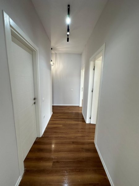 Tirane, shitet apartament 2+1+Ballkon, Kati 2, 90 m² 175,000 € 