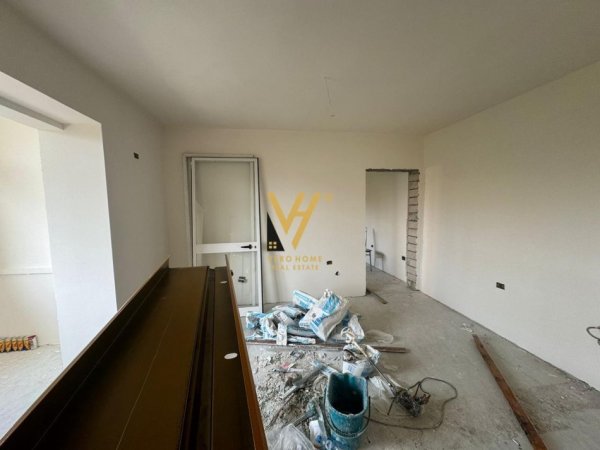 Tirane, shitet apartament 1+1+Ballkon, Kati 3, 55 m² 110,000 € (XHAMIA TABAKEVE)