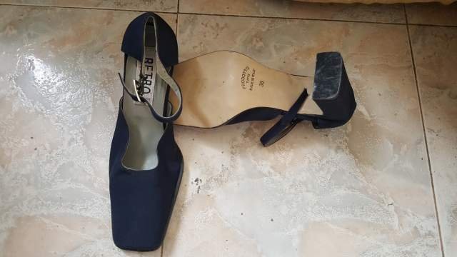Tirane, shes Shes këpucë Italiane për gra. Lajmërimi 2
