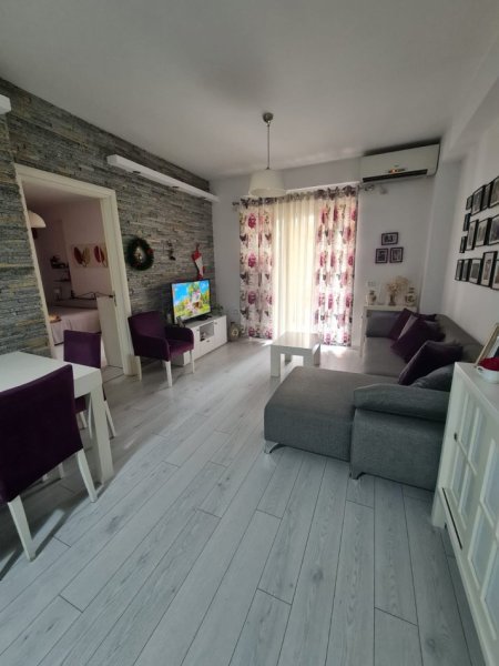 Tirane, shitet apartament 2+1, , 84 m² 122,000 € (Yzberisht)