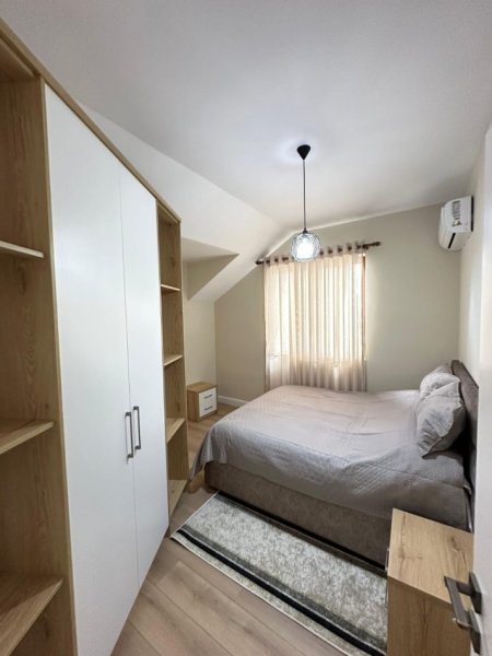 Tirane, jepet me qera apartament 2+1, Kati 4, 90 m² 600 € (Komuna e Parisit)