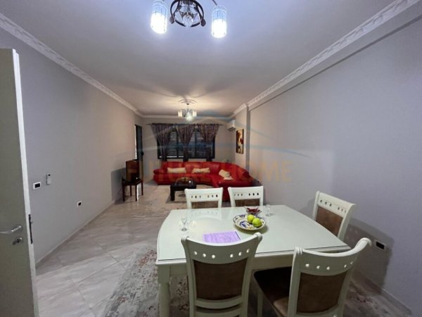 Tirane, shes apartament 2+1+Ballkon, Kati 7, 104 m² 130,000 € (UNAZA RE)