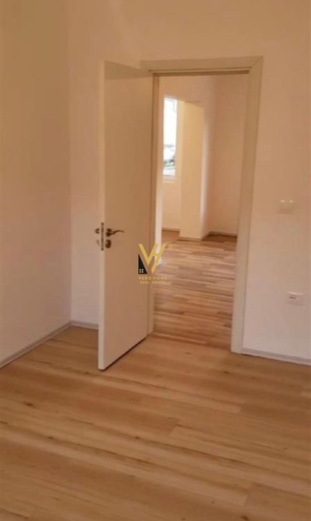 Tirane, shitet apartament 1+1+Ballkon, Kati 2, 52 m² 45,000 € (KASHAR)