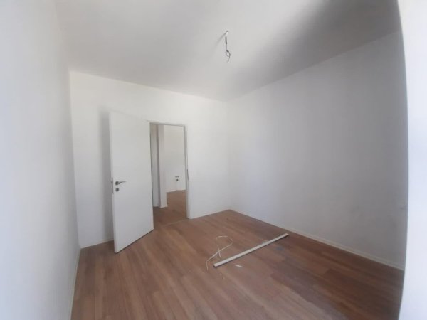 Tirane, jepet me qera apartament 2+1, Kati 3, 87 m² 700 € (Don Bosko)