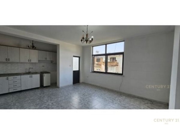 Tirane, shitet apartament , Kati 3, 93 m² 130,000 € 