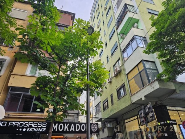 Tirane, shitet apartament , Kati 4, 110 m² 165,000 € 