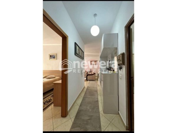 Tirane, shes apartament 1+1+Ballkon, Kati 9, 73 m² 87,600 € (loni ligori)