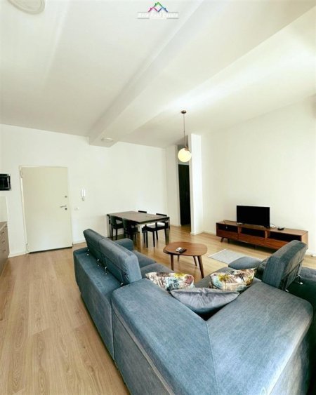 Tirane, jepet me qera apartament 2+1+Ballkon, Kati 8, 120 m² 700 € (Kompleksi Kontakt)