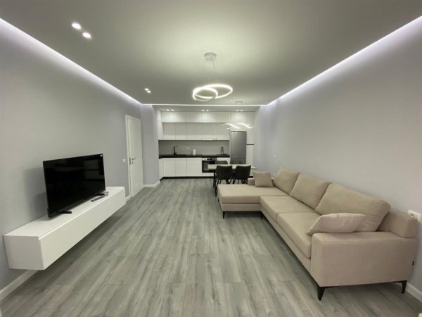 Tirane, jepet me qera apartament 1+1+Ballkon, Kati 8, 72 m² 550 € (square 21)