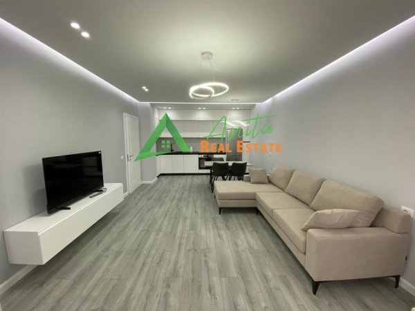 Tirane, jepet me qera apartament 1+1+Ballkon Kati 8 70 m² 550 € (Rruga e Kavajes
