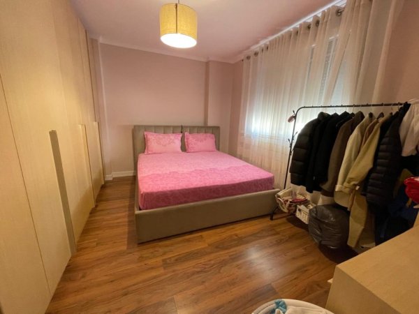 Tirane, jepet me qera apartament 1+1 Kati 7, 70 m² 500 € (Don Bosko