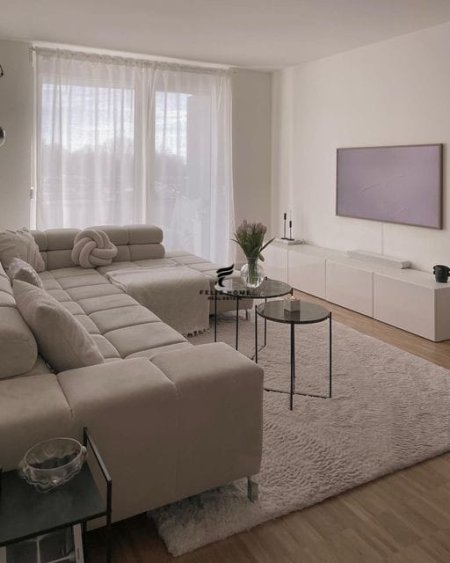 Tirane, jepet me qera apartament 2+1+Ballkon Kati 2, 90 m² 390 € (YZBERISHT