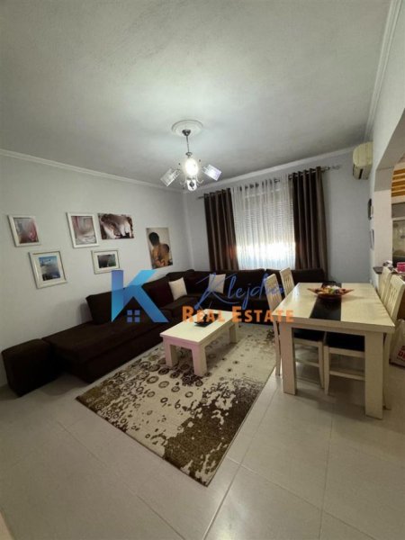 Tirane, shitet apartament 2+1 Kati 4, 77 m² 65,000 € (Kamez, rruga Londer