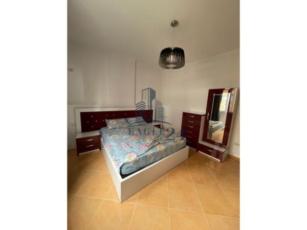Tirane, jepet me qera apartament 2+1 Kati 5, 93 m² 450 € (Astir