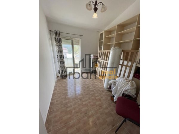 Tirane, shes apartament duplex 2+1+Ballkon Kati 5, 165 m² 165,000 € (Fresku)