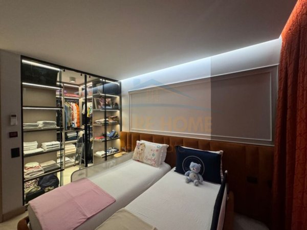 Tirane, shitet apartament 2+1+Aneks+Ballkon Kati 1, 97 m² 265,000 € (Komuna e Parisit)