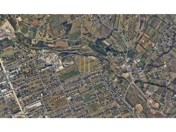 Tirane, shitet toke , 4,200 m² (Kamëz, Albania)