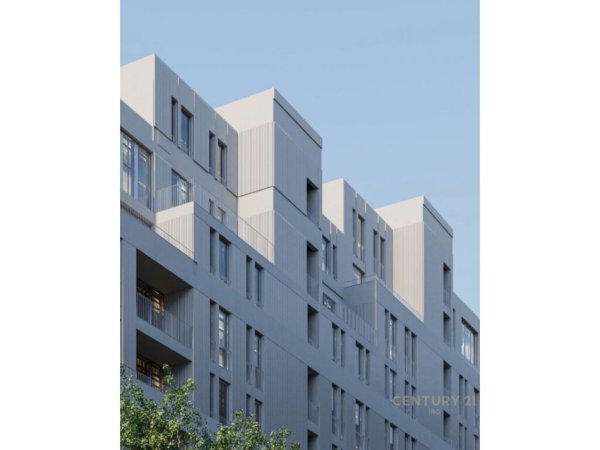 Tirane, shes apartament 2+1+Ballkon Kati 7, 95 m² 115,000 € (Farke)