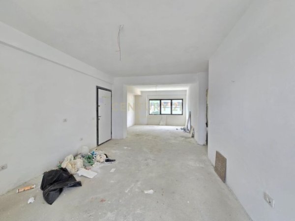 Tirane, shes apartament 3+1+Ballkon Kati 2, 154 m² 222,000 € (Kodra e Diellit)