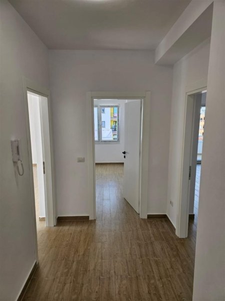 Tirane, shitet apartament 3+1+Aneks+Ballkon Kati 7, 166 m² 199,200 € (Bulevardi Migjeni)