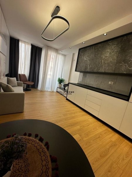 Tirane, shitet apartament 1+1 Kati 4, 35 m² 82,000 € (KOMUNA E PARISIT)