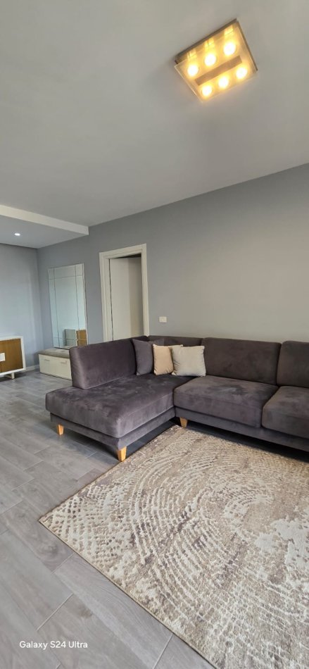 Tirane, jepet me qera apartament 2+1 Kati 7, 93 m² 570 € (Rruga Ndre Mjeda