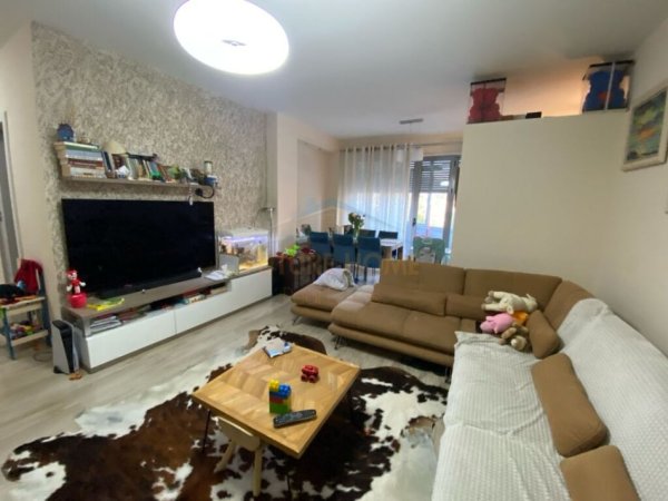Tirane, shitet apartament 2+1 Kati 5, 111 m² 195,000 € (Don Bosko)